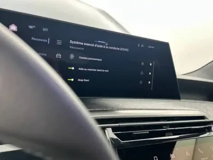 Photo 45 Peugeot 3008  Hybrid 136 e-DCS6