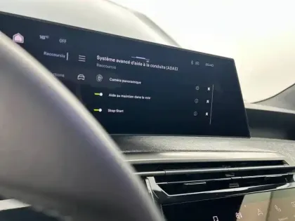 Photo 20 Peugeot 3008  Hybrid 136 e-DCS6