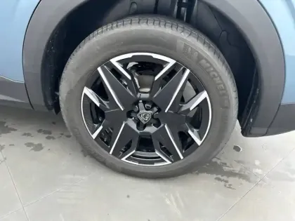 Photo 12 Peugeot 3008  Hybrid 136 e-DCS6