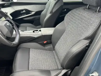 Photo 10 Peugeot 3008  Hybrid 136 e-DCS6