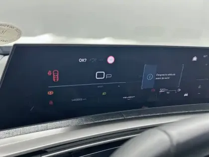 Photo 9 Peugeot 3008  Hybrid 136 e-DCS6