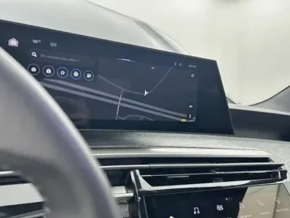 Photo 22 Peugeot 3008  Hybrid 136 e-DCS6