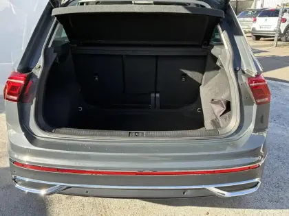 Photo 8 Volkswagen Tiguan  2.0 TDI 150ch DSG7
