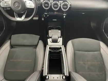 Photo 29 Mercedes Classe A  200 d 8G-DCT