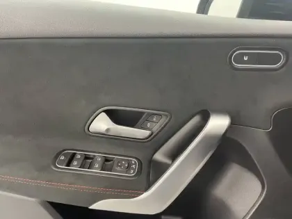 Photo 24 Mercedes Classe A  200 d 8G-DCT