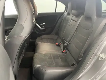 Photo 15 Mercedes Classe A  200 d 8G-DCT