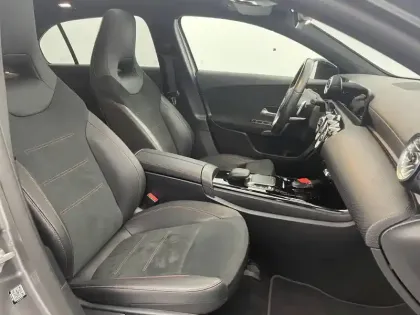 Photo 25 Mercedes Classe A  200 d 8G-DCT