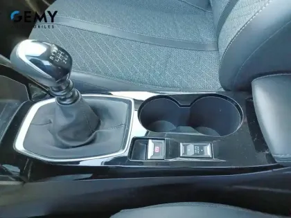 Photo 57 Peugeot 208  PureTech 100 S&S BVM6