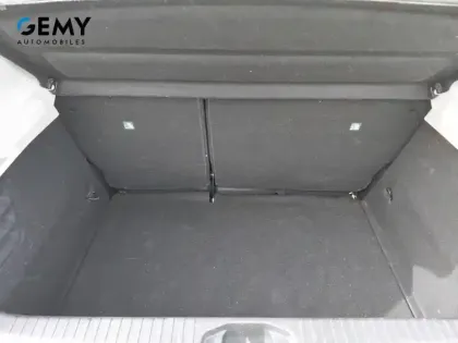 Photo 31 Renault Clio Gén. V (BJA) Ph1 NG Equilibre 5