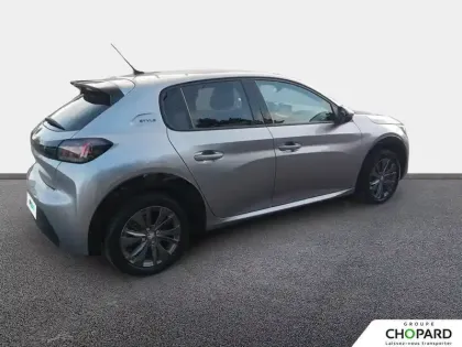 Photo 12 Peugeot 208  Electrique 50 kWh 136ch