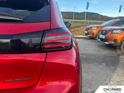 Photo 22 Peugeot 208  Hybrid 145 e-DCS6