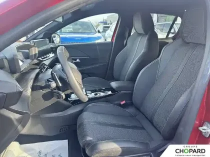 Photo 31 Peugeot 208  Hybrid 145 e-DCS6