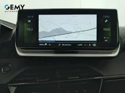 Photo 30 Peugeot 2008  BlueHDi 130 S&S EAT8