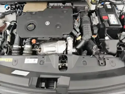 Photo 28 Peugeot 2008  BlueHDi 130 S&S EAT8