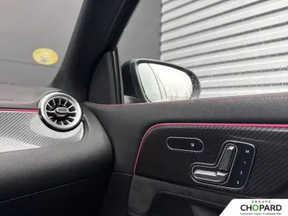 Photo 18 Mercedes GLA  200 d 8G-DCT