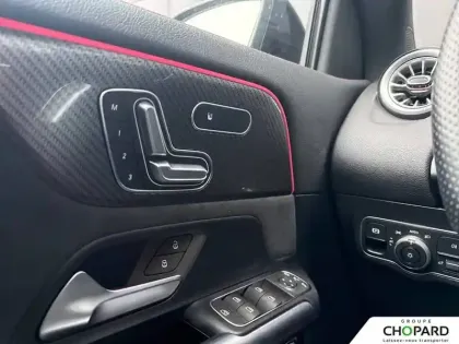 Photo 20 Mercedes GLA  200 d 8G-DCT