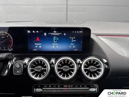 Photo 13 Mercedes GLA  200 d 8G-DCT