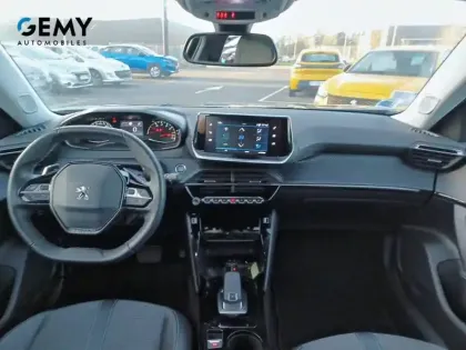 Photo 7 Peugeot 2008  PureTech 130 S&S EAT8