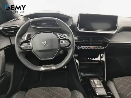 Photo 7 Peugeot 2008  PureTech 130 S&S EAT8