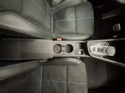 Photo 25 Renault Arkana  TCe 160 EDC - 23