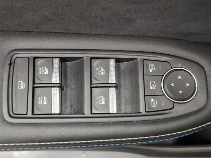 Photo 33 Renault Arkana  TCe 160 EDC - 23