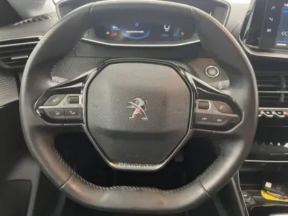 Photo 22 Peugeot 208  PureTech 100 S&S BVM6