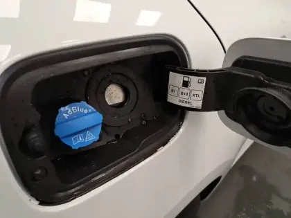 Photo 21 Renault Megane Mégane IV Estate Blue dCi 115 - 21N