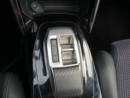 Photo 12 Peugeot 2008  BlueHDi 130 S&S EAT8