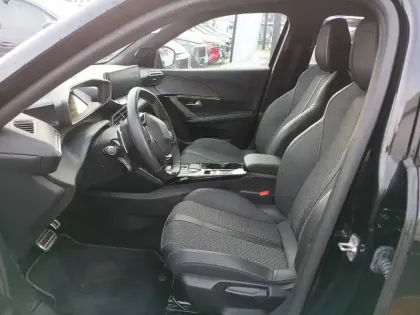 Photo 8 Peugeot 2008  BlueHDi 130 S&S EAT8