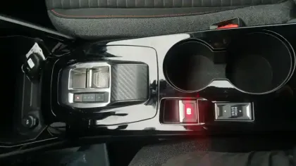 Photo 20 Peugeot 208  Electrique 50 kWh 136ch