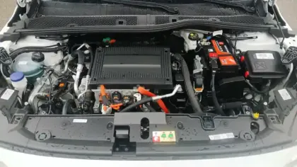 Photo 15 Peugeot 208  Electrique 50 kWh 136ch