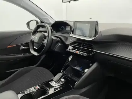 Photo 15 Peugeot 208  Electrique 50 kWh 136ch