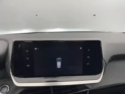 Photo 22 Peugeot 208  Electrique 50 kWh 136ch