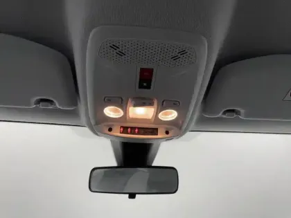 Photo 20 Peugeot 208  Electrique 50 kWh 136ch