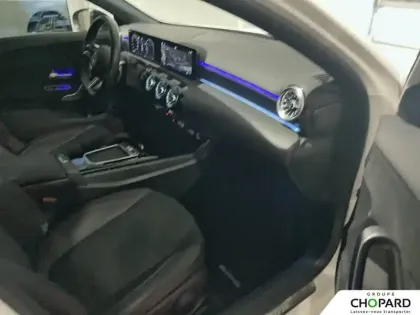 Photo 12 Mercedes Classe A  180 d 8G-DCT