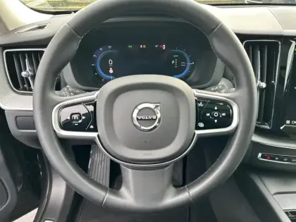 Photo 9 Volvo Xc60  T6 AWD Hybride rechargeable 253 ch+145 ch Geartronic 8