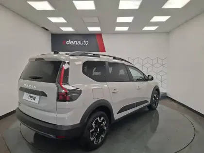 Photo 8 Dacia Jogger  Hybrid 155 7 places