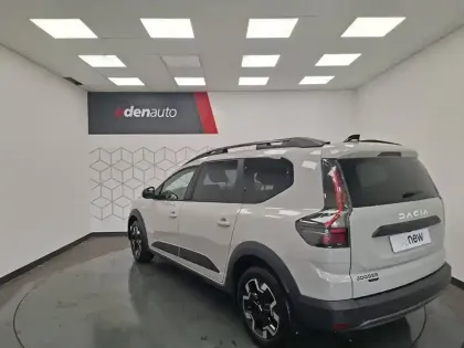Photo 20 Dacia Jogger  Hybrid 155 7 places