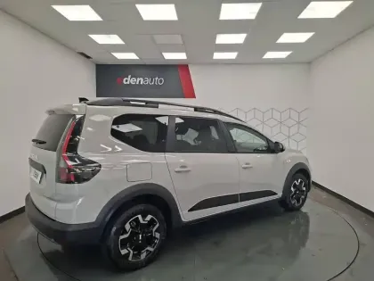 Photo 7 Dacia Jogger  Hybrid 155 7 places