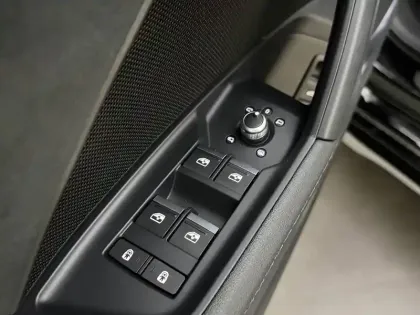 Photo 7 Audi A3 S3 Sportback TFSI 310 S tronic 7 Quattro