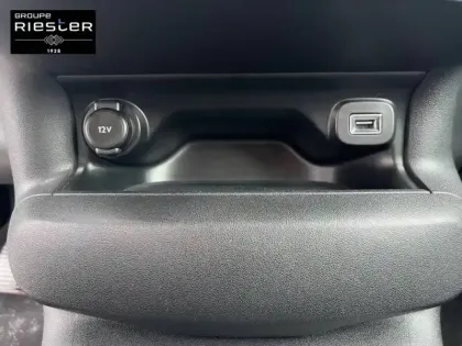 Photo 21 Citroën C4 Cactus  BlueHDi 100 S&S BVM6