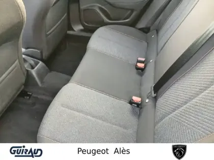 Photo 9 Peugeot 2008  Hybrid 136 e-DCS6