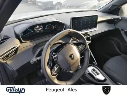 Photo 7 Peugeot 2008  Hybrid 136 e-DCS6