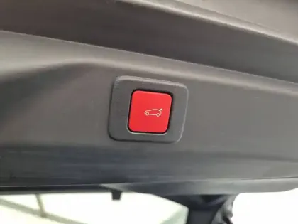 Photo 21 Peugeot 3008  Hybrid 145 e-DCS6