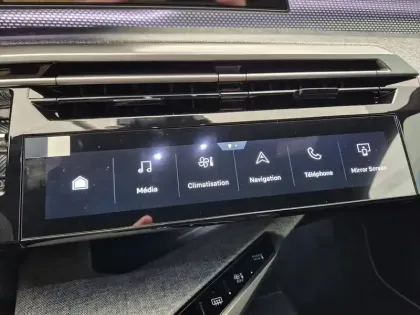 Photo 40 Peugeot 3008  Hybrid 145 e-DCS6