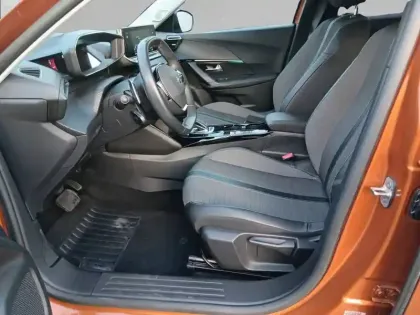 Photo 10 Peugeot 2008  PureTech 130 S&S EAT8