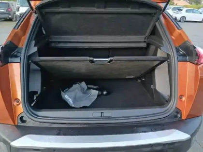 Photo 5 Peugeot 2008  PureTech 130 S&S EAT8