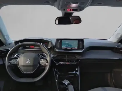 Photo 7 Peugeot 2008  PureTech 130 S&S EAT8