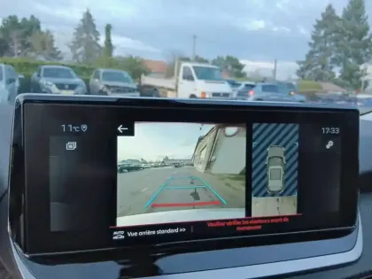 Photo 17 Peugeot 2008  PureTech 130 S&S EAT8