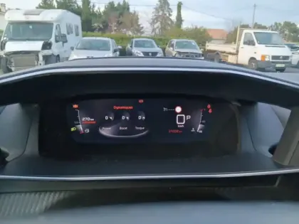 Photo 9 Peugeot 2008  PureTech 130 S&S EAT8